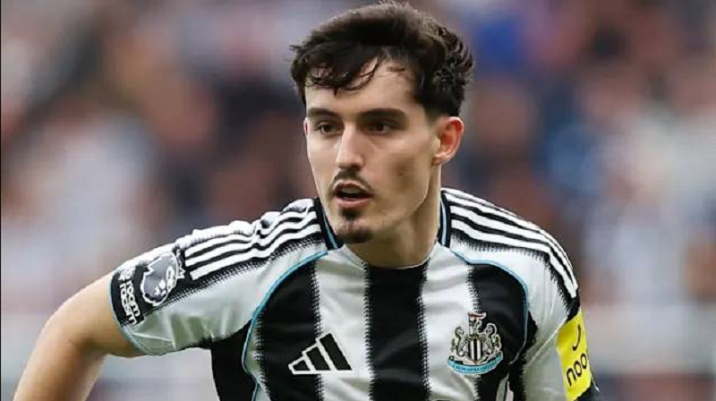 Arsenal nhảy vào cuộc đua chiêu mộ Livramento, Man City đối mặt trở ngại lớn