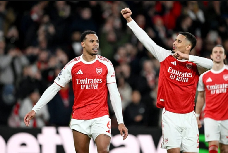 Saliba – Gabriel dựng bức tường thép, đặt nền móng cho chiến thắng của Arsenal